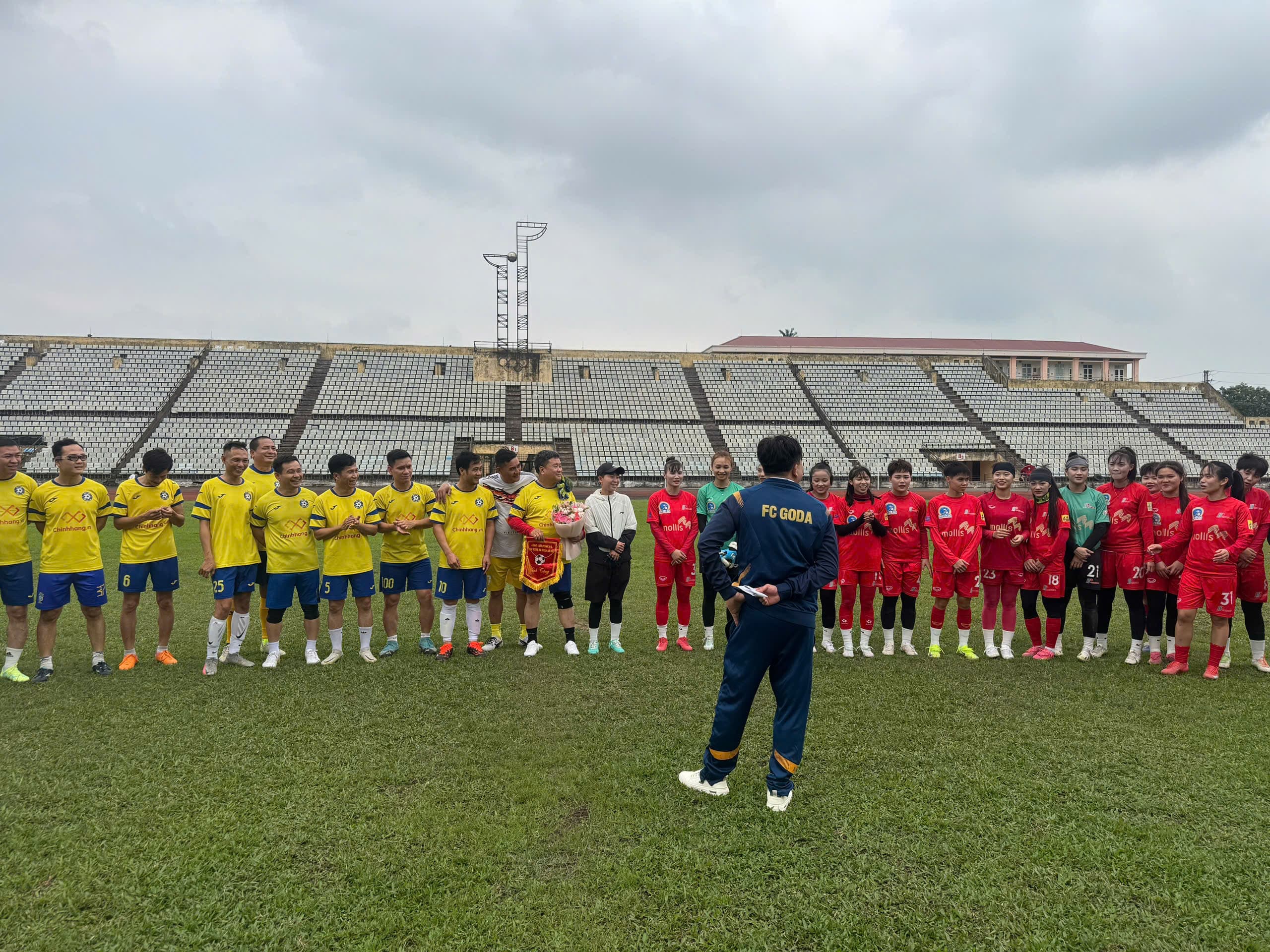 Đội hình ra sân
