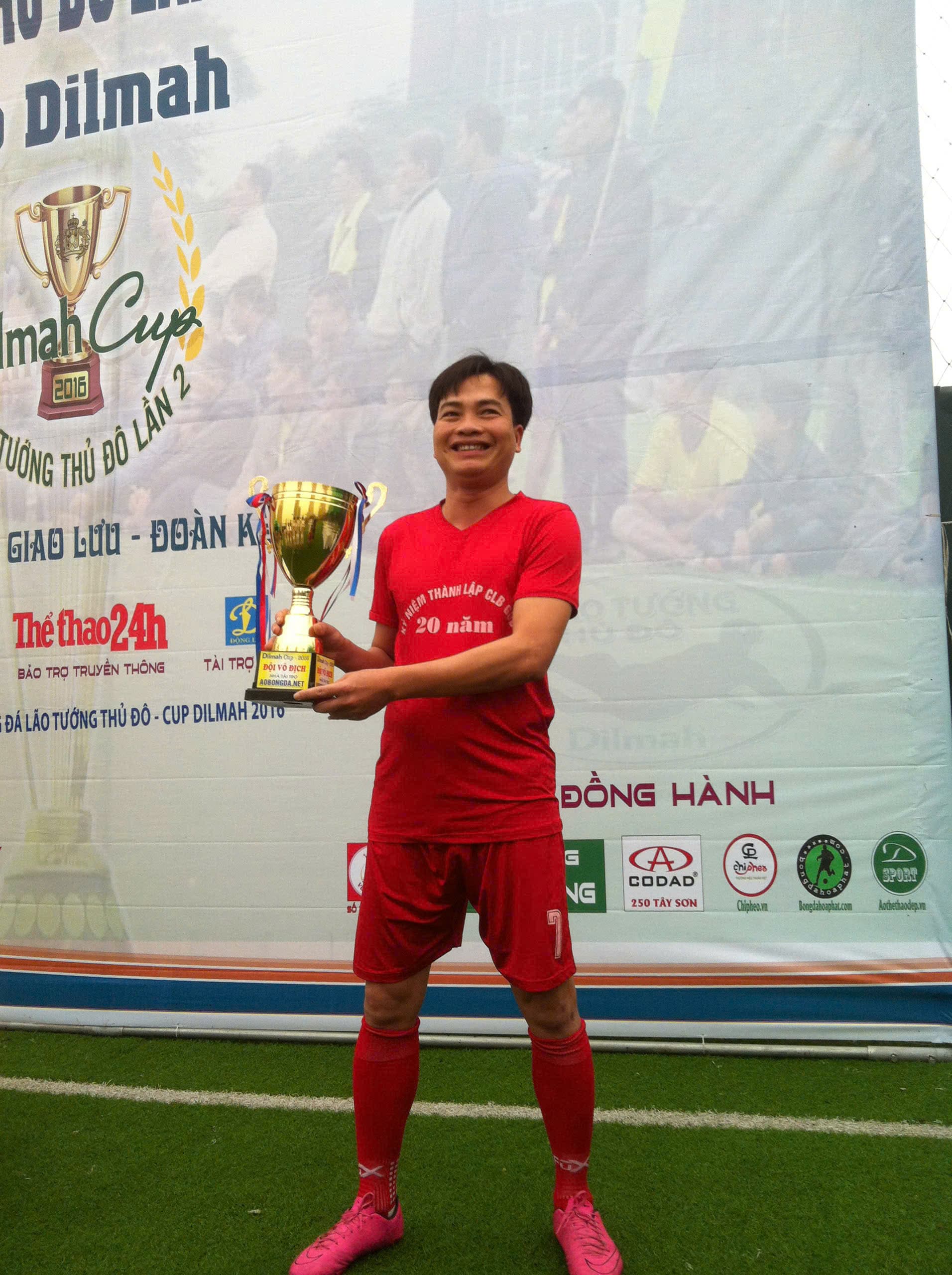 Khoảnh khắc ghi bàn